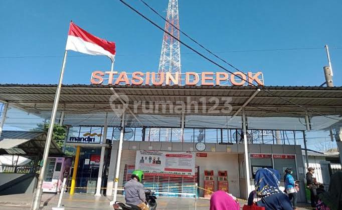 Nice Luxury House Cheap Access to Depok Station No Flooding Definitely Like 2