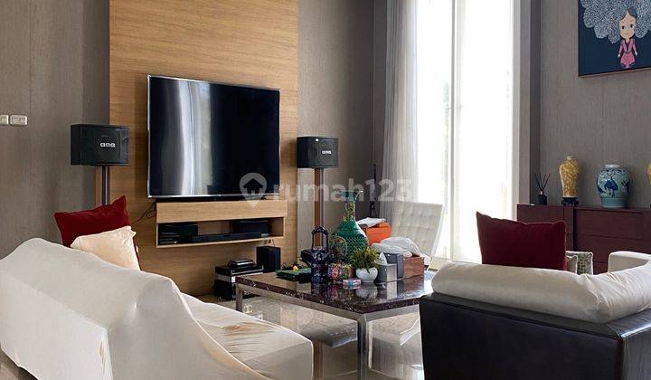 ruang keluarga dijual rumah mewah taman resort