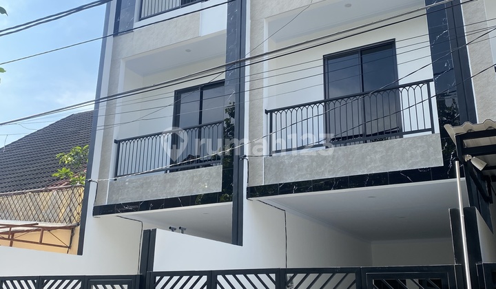 Rumah Baru Duri Kepa 67m2 Bebas Banjir Sisa 2 Unit