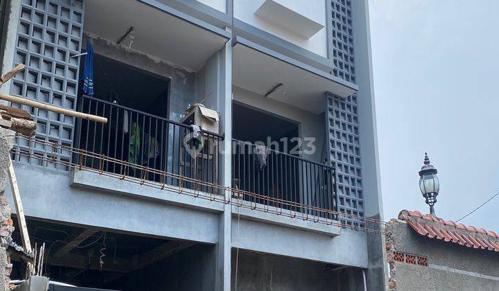 Rumah Baru Jalan Musa Kebayoran Lama 3 Lantai Full 1