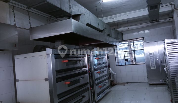 For Sale Commercial Building on Tajur Main Road with Commercial Permit 215 M2 2