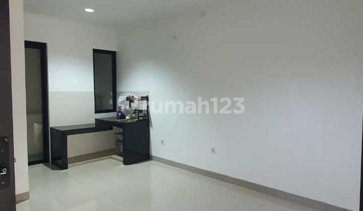 For Sale Green Royal Semanan Condo 48 M2 with AC Included
