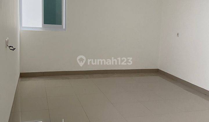 Dijual Rumah Baru Taman Ratu Jalan Besar3 Mobil 90 M2 2