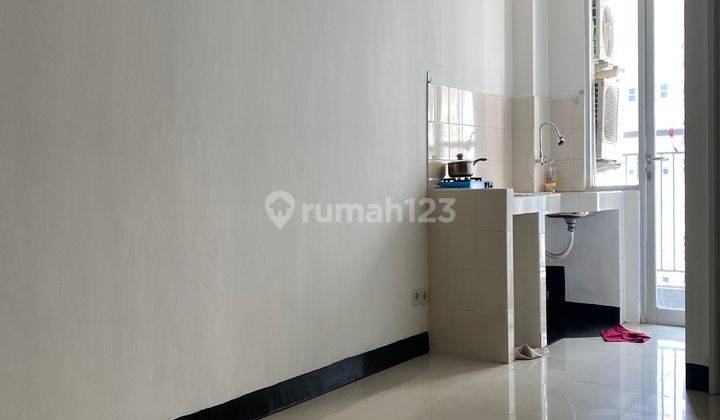 Apartemen Season City Dijual Lantai Tengah 2 Kamar Tidur  1