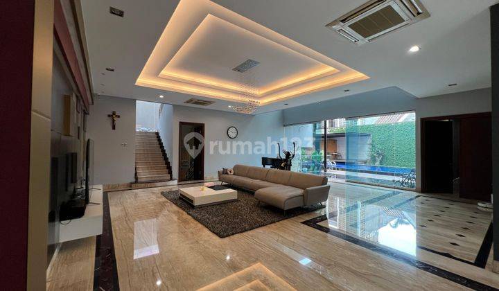 Luxurious House With Modern Design Boulevard Palem Semi Karawaci. 1