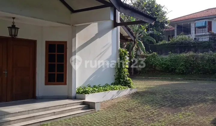 Rumah Kemang Jakarta Selatan
