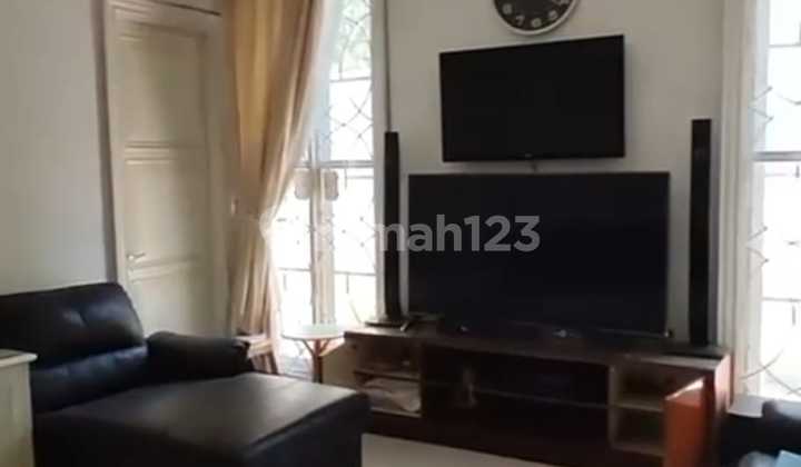 Jl Kudus Menteng House