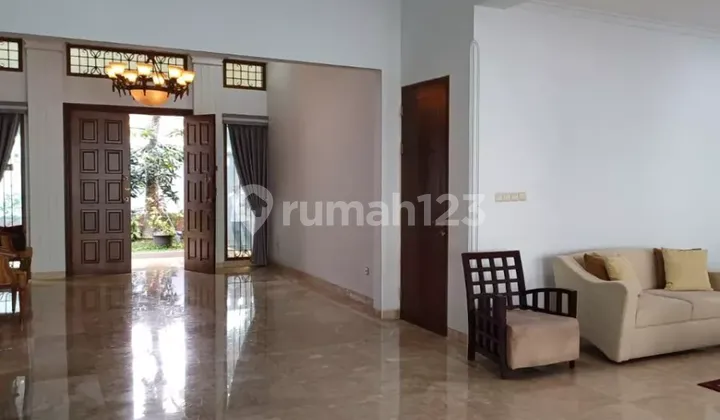 House with Swimming Pool, Menteng Central Jakarta House with Swimming Pool, Menteng Central Jakarta