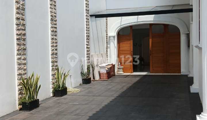 Rumah Menteng Sewa Jl Blitar 2