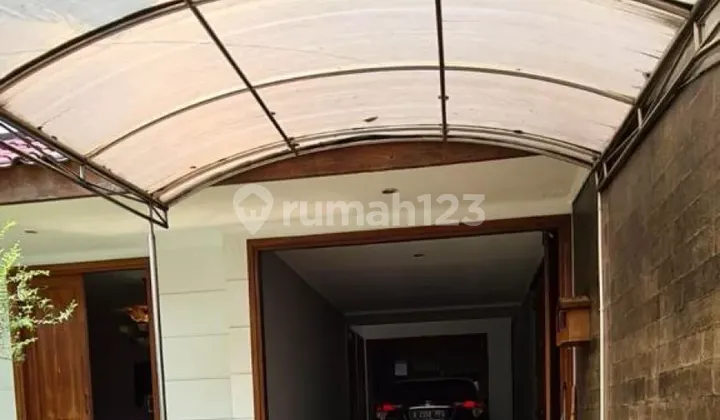 Dijual Rumah di Jl. Lembang Terusan 2lt Menteng