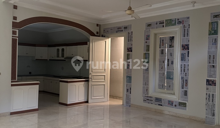 Disewakan Rumah Jl. Maluku Menteng