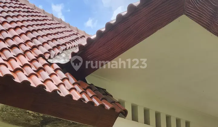 House on Prambanan Street, Menteng, Central Jakarta 2