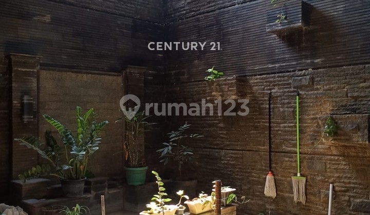 Rumah bisa untuk Usaha Strategis di Taman Holis Indah 1 Bandung 2