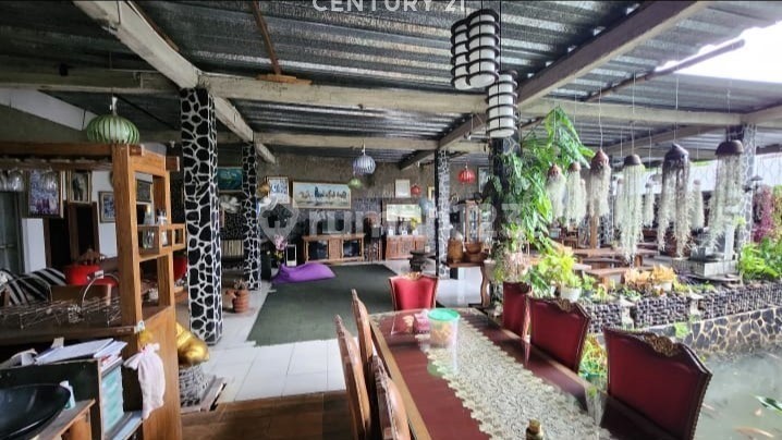 3-Story House Ready to Live In and Comfortable on Main Road Limbangan Garut 3-Story House Ready to Live In and Comfortable on Main Road Limbangan Garut