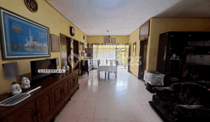 Comfortable House Ready to Occupy and Strategically Located in Bojongloa Kidul, Bandung