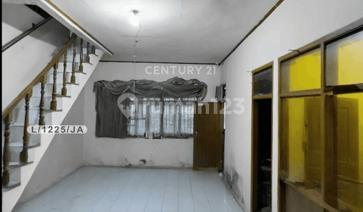 Rumah 2 Lantai Nyaman dan Siap Huni di Margahayu Raya Bandung