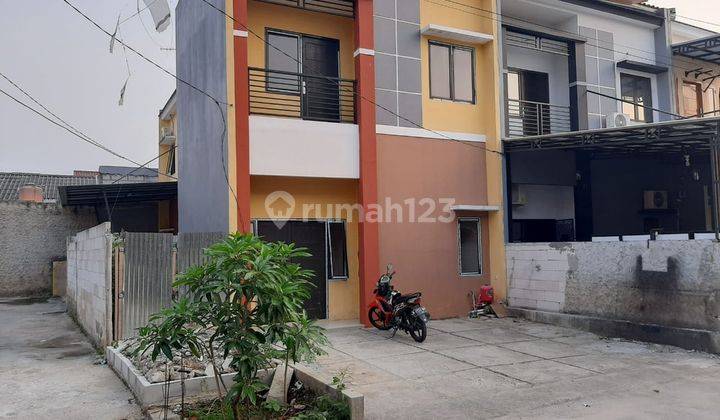 Rumah Bagus SHM di Komplek Pinang Griya Permai, Tangerang 2