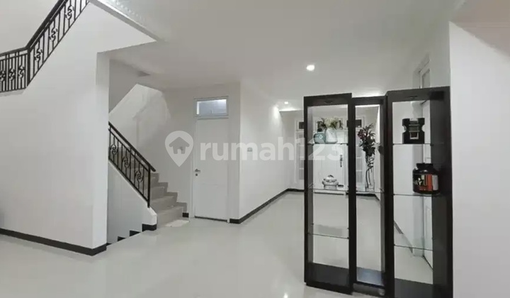 Rumah Kota Wisata Cibubur Siap Huni Bagus Lokasi Strategis Dekat Mall