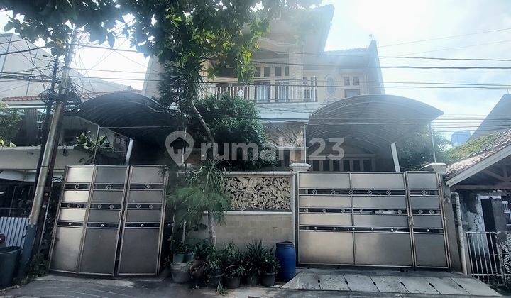 Nice 2-Story House on Jl Kikir, Kayu Putih, Pulogadung. Close to Rawamangun. 2