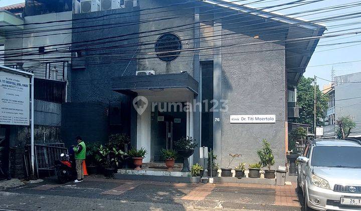 Rumah 2 Lantai Di Jl Bendungan Jatiluhur, Benhil. Dkt Ke Jl Gatot Subroto 1