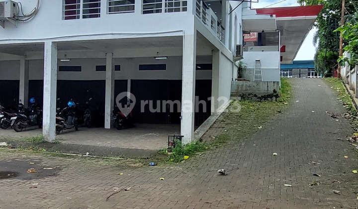 SPBU di Jl Raya Muchtar, Sawangan. Dkt ke Jl Meruyung Raya 7