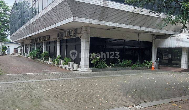 Gedung 3 Lantai di Jl Ampera Raya, Cilandak Timur, Pasar Minggu 1