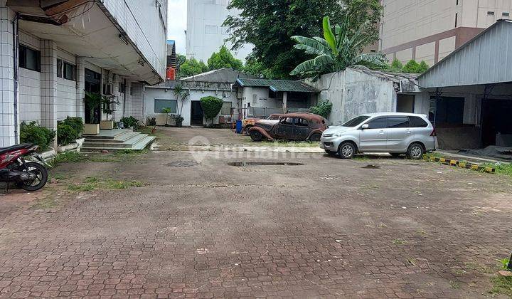 Gedung 3 Lantai di Jl Ampera Raya, Cilandak Timur, Pasar Minggu 4