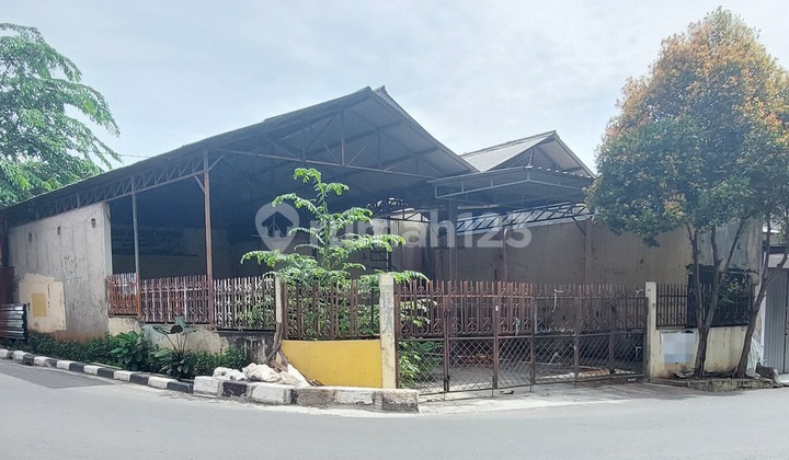 Ruang Usaha Murah Di Jl Pusdiklat Depnaker, Makasar. Dkt Ke Taman Mini