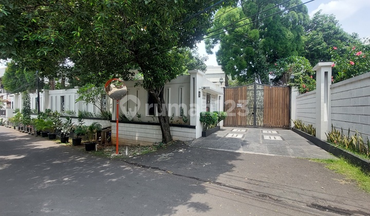 Rumah Mewah 2 Lantai Di Jl Ampera 2, Ragunan, Pasar Minggu. Dkt Ke Jl Tb Simatupang 2