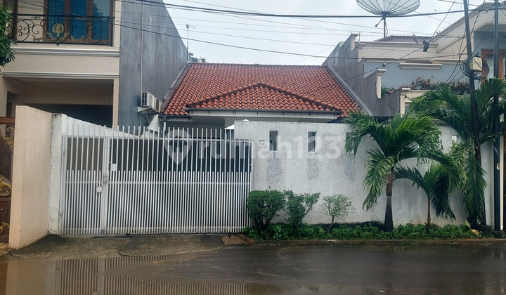 Rumah Apik 1 Lantai di Jl Raya Ceger, Cipayung. Dkt ke Tol Kp Rambutan
