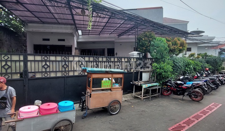 Rumah Murah di Jl Chenghay, Rawabunga, Jatinegara. Dkt ke Jl Basuki Rahmat Rumah Murah di Jl Chenghay, Rawabunga, Jatinegara. Dkt ke Jl Basuki Rahmat