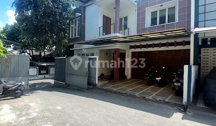 Affordable 2-Story House on Jl Mampang Prapatan Xi, Tegal Parang. Close to Jl Duren Tiga. 2