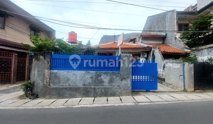 Rumah Lama 1 Lantai di Jl Kubis, Kebayoran Baru. Dkt ke Jl Panglima Polim