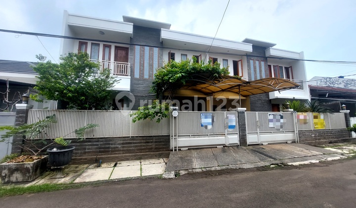 Rumah Apik 2 Lantai di Jl Kepodang Bintaro Sektor 2, Tangsel. Dkt Akses Tol Jkt- Serpong Rumah Apik 2 Lantai di Jl Kepodang Bintaro Sektor 2, Tangsel. Dkt Akses Tol Jkt- Serpong