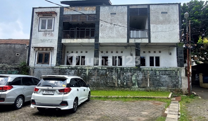 House & Boarding House on Jl Taman Sari, Lebak Bulus. Close to Jl Karang Tengah Raya. House & Boarding House on Jl Taman Sari, Lebak Bulus. Close to Jl Karang Tengah Raya.