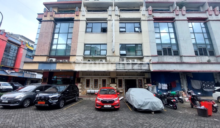 Ruko Gandeng 4.5 Lantai di Duta Mas Fatmawati, Cipete Utara, Kebayoran Baru Ruko Gandeng 4.5 Lantai di Duta Mas Fatmawati, Cipete Utara, Kebayoran Baru