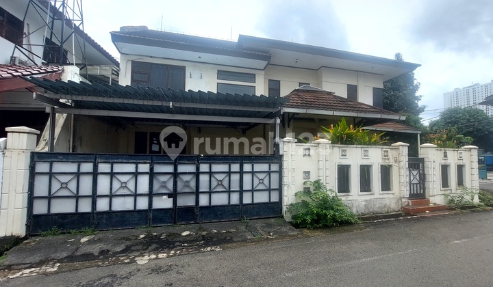 Rumah 2 Lantai di Cipinang Jaya, Cipinang Besar Selatan, Jatinegara. Dkt ke Jl Basuki Rachmat