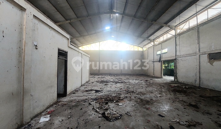Cheap Former Clothing Factory in Cibinong, Bogor. Near Jl Raya Mayor Oking Cheap Former Clothing Factory in Cibinong, Bogor. Near Jl Raya Mayor Oking