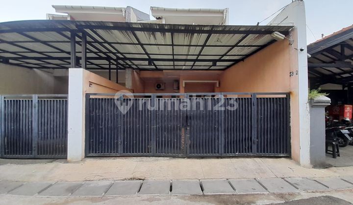 Rumah 2 Lantai di Jl Kh Moh Naim, Cipete Utara, Kebayoran Baru. Dkt ke Jl Antasari Rumah 2 Lantai di Jl Kh Moh Naim, Cipete Utara, Kebayoran Baru. Dkt ke Jl Antasari