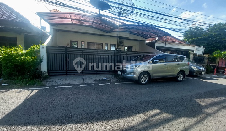 One-Story House on Jl Talang, Pegangsaan, Menteng. Close to Salemba & Matraman. 2