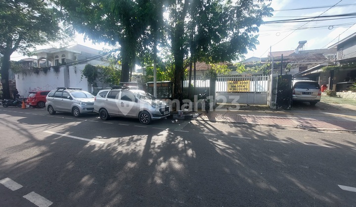 Rumah Lama Termurah di Jl Tebet Barat Raya. Dkt ke Jl Saharjo 1