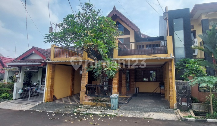 Rumah Apik 2 Lantai Di Griya Depok Asri, Sukmajaya