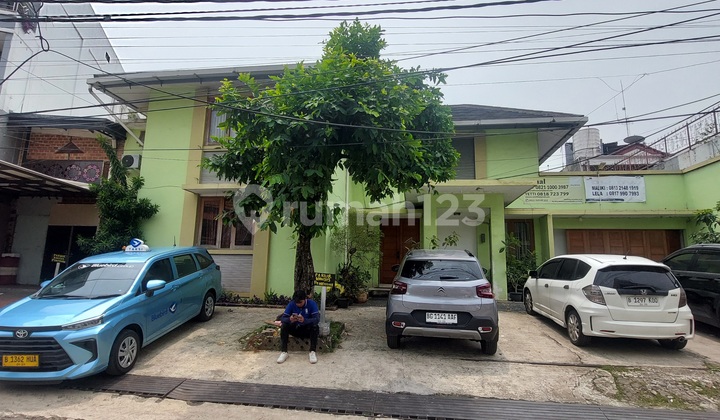 Kostan Murah 2 Lantai di Jl Wijaya Timur, Petogogan, Kebayoran Baru. Dkt ke Jl Wolter Monginsidi