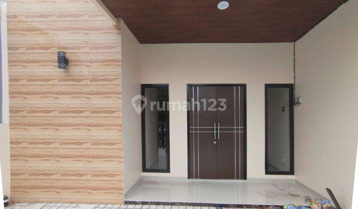 Rumah Desgin Keluarga Modern 4KT Dan 3 Km Lokasi Keren Lgs Huni di Melati Mas Serpong 2