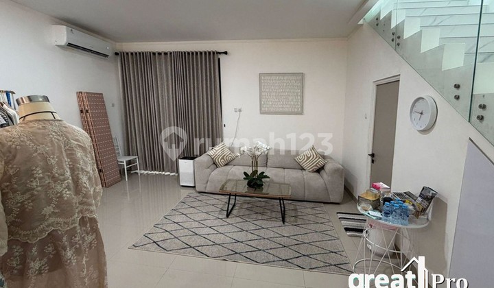 Dijual Rumah Full Furnished Mewah di Melati Mas Rp 1.8 M -4+1 KT. Segera Grecap - Jarang Ada Kesempatan Langkah