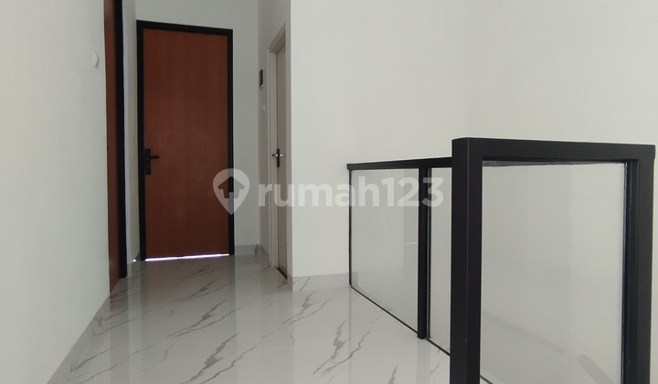 Favorite House BRAND NEW in Graha Bintaro 4+1 bedrooms & 3+1 bathrooms Ready to occupy Favorite House BRAND NEW in Graha Bintaro 4+1 bedrooms & 3+1 bathrooms Ready to occupy