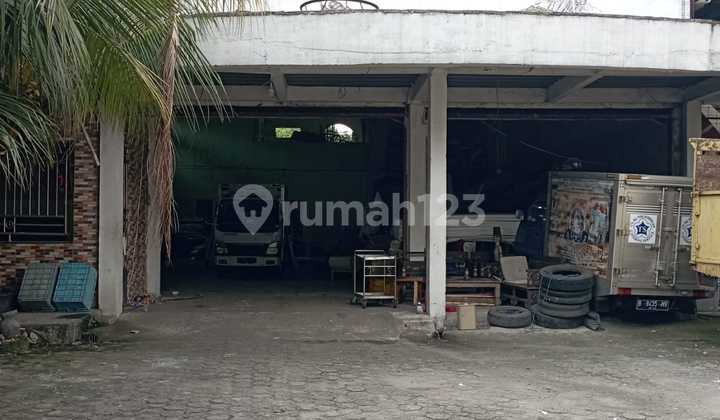 Gudang Kebagusan Raya, Spacious Yard, Employee Mess Available, Rare Opportunity