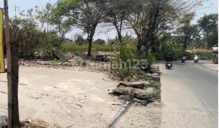 Cikupa land, suitable for warehouses, housing, building materials stores, 5 minutes to toll road. Cikupa land, suitable for warehouses, housing, building materials stores, 5 minutes to toll road.