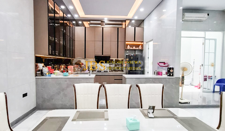 Dijual Villa Lux Komplek Citraland Gama City Cluster Ravelles Place