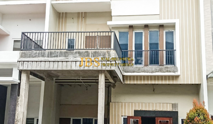 Dijual Villa Komplek Graha Metropolitan Cluster Sophie Suite 1